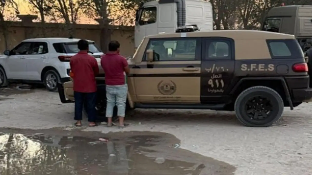 ضبط مقيمين بنجلاديشيين بالشرقية لتورطهم في مخالفات جسيمة لنظام البيئة